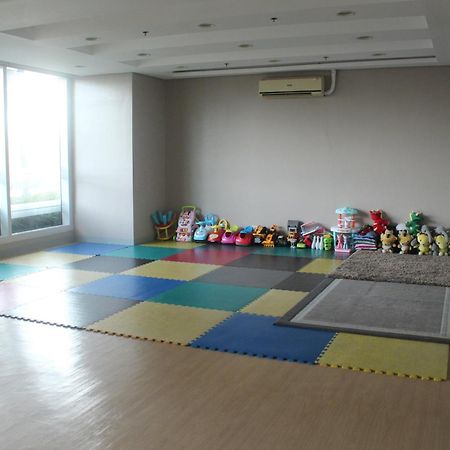 Affordable Makati Serviced Apartments Manila Exterior photo