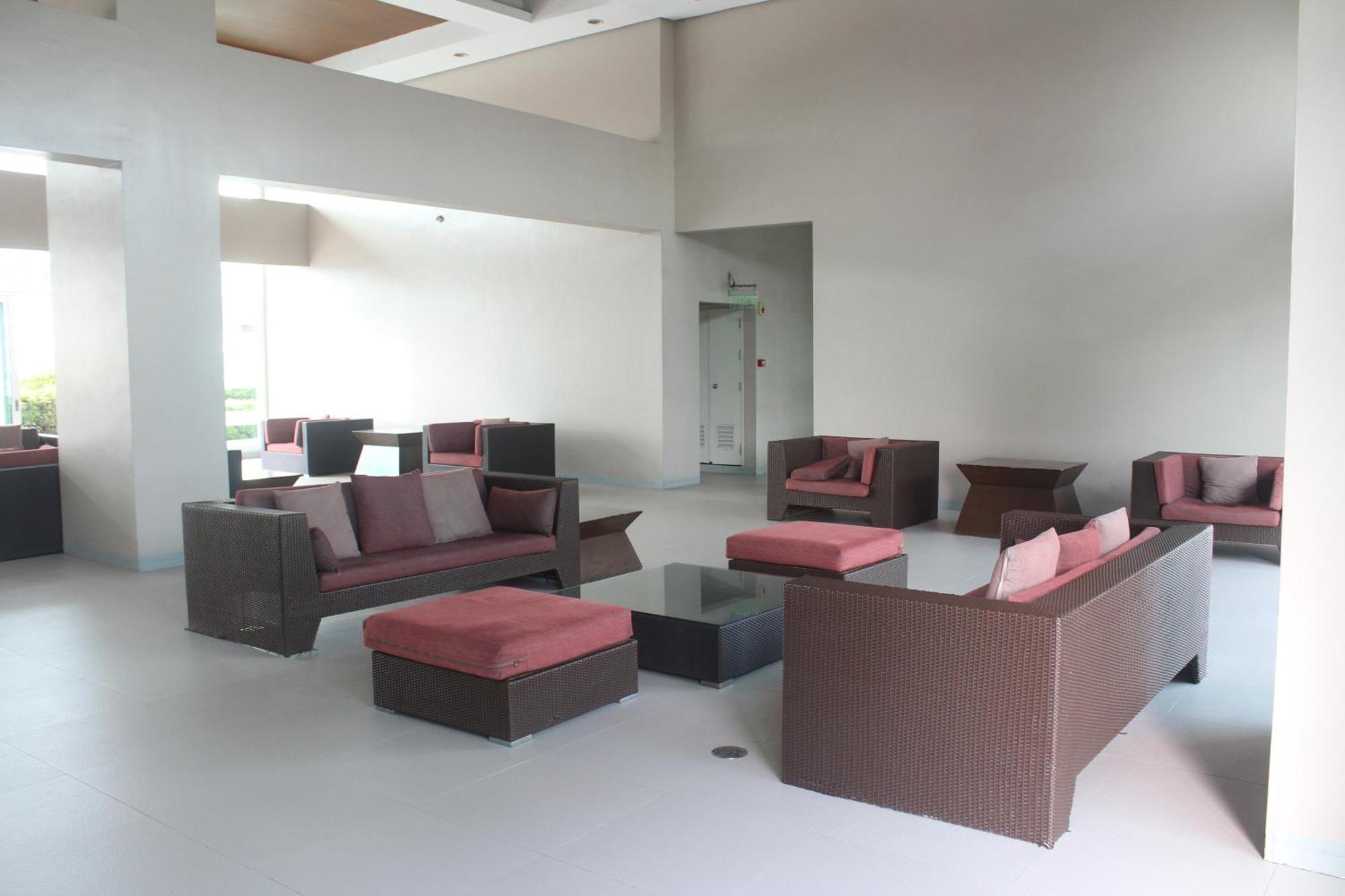 Affordable Makati Serviced Apartments Manila Exterior photo