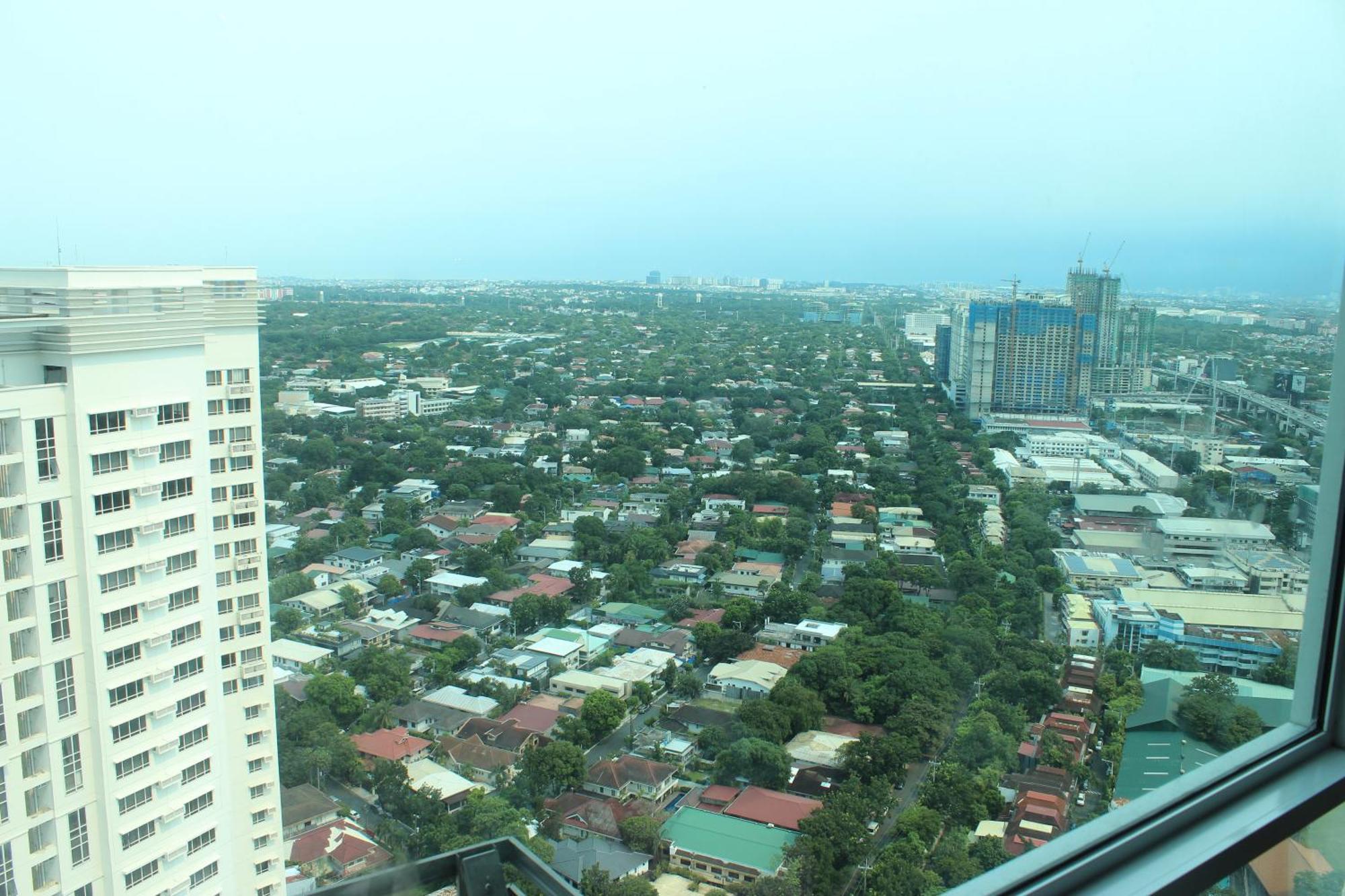 Affordable Makati Serviced Apartments Manila Exterior photo